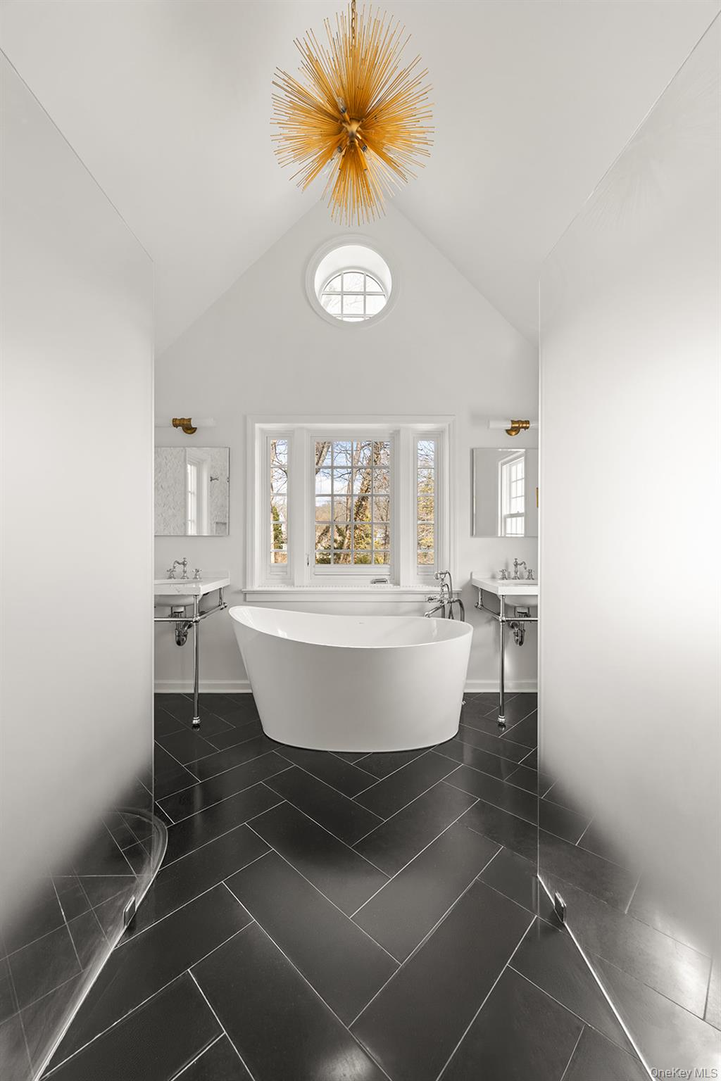 #14 photo, 147 Valley Stream Road, Larchmont , NY 10538