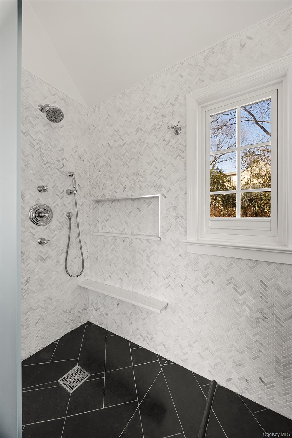 #15 photo, 147 Valley Stream Road, Larchmont , NY 10538