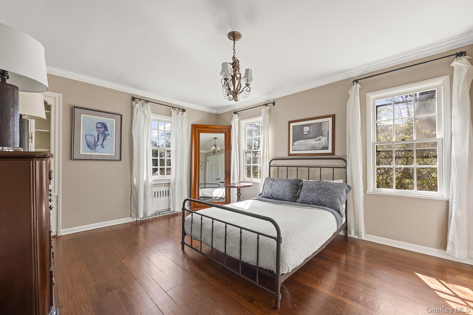 #19 photo, 147 Valley Stream Road, Larchmont , NY 10538