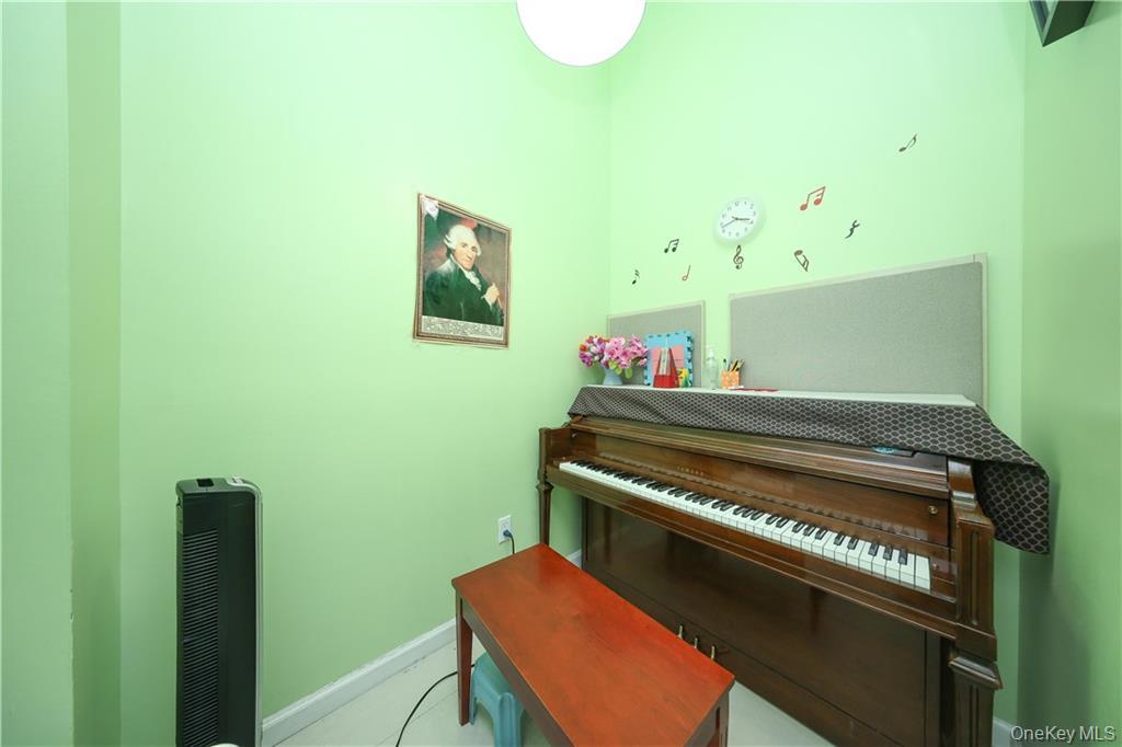 #13 photo, 366 Kings Highway, Brooklyn , NY 11223