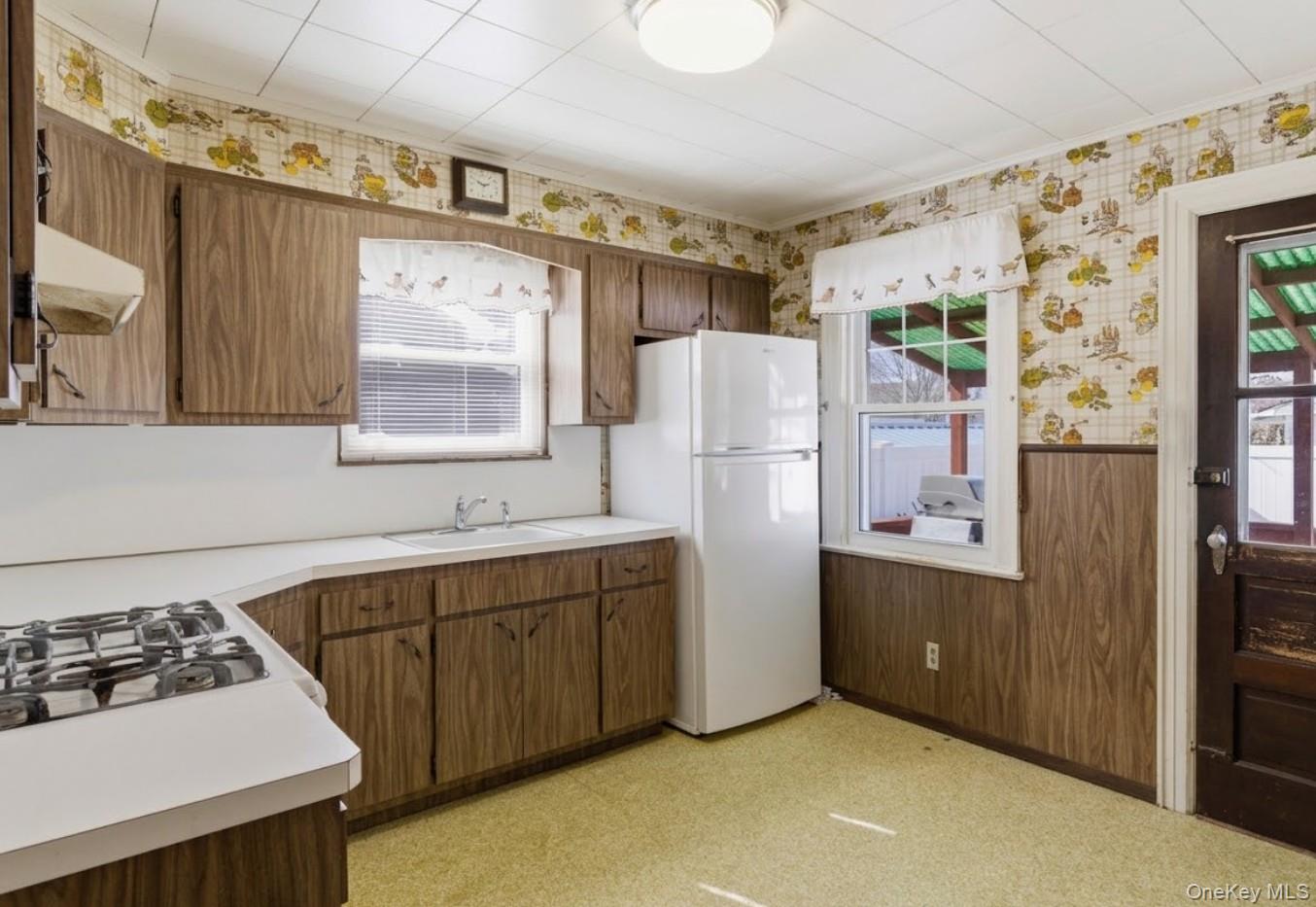 #10 photo, 126 Grant Street, সাফোক কাউন্টি Centerport , NY 11721