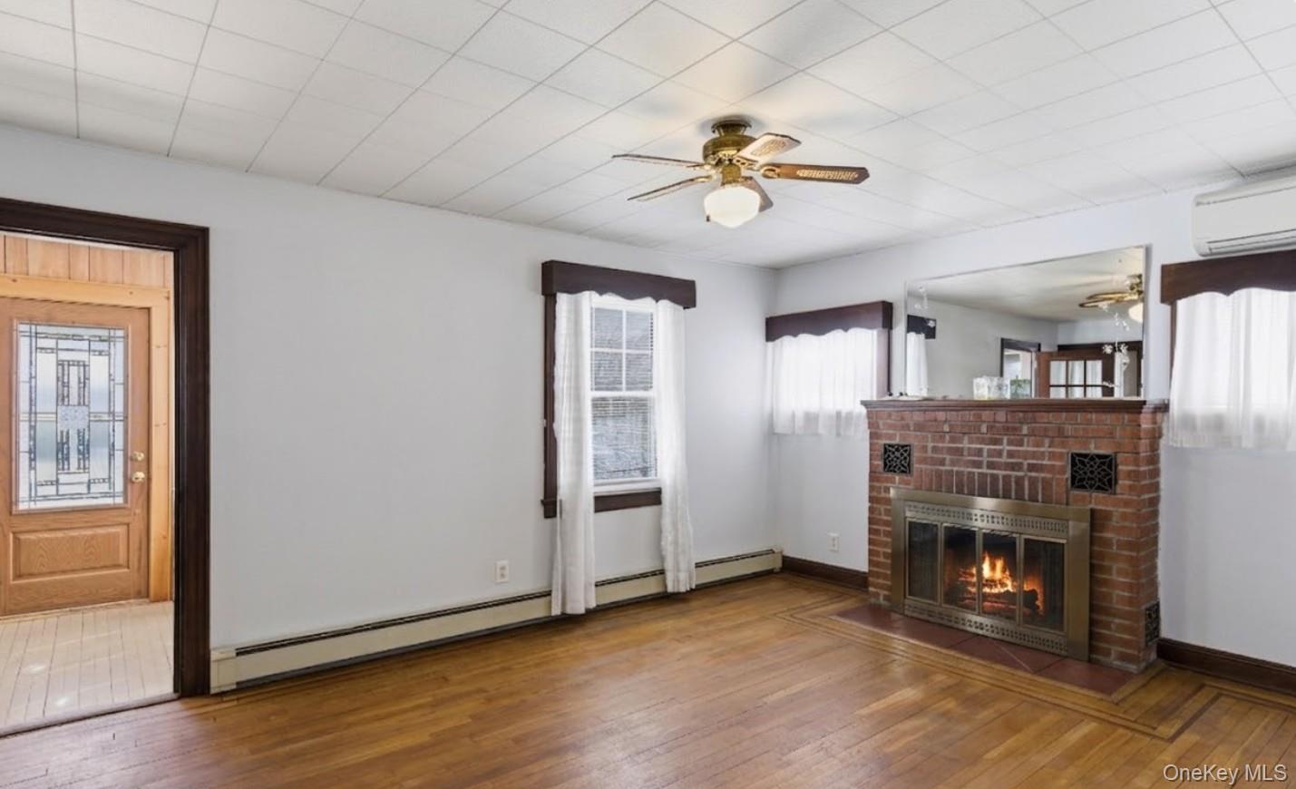 #8 photo, 126 Grant Street, সাফোক কাউন্টি Centerport , NY 11721