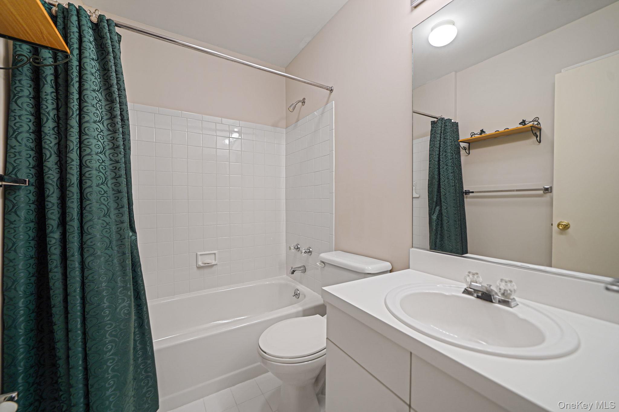 #17 photo, 18 Summerfield Circle, Central Islip , NY 11722