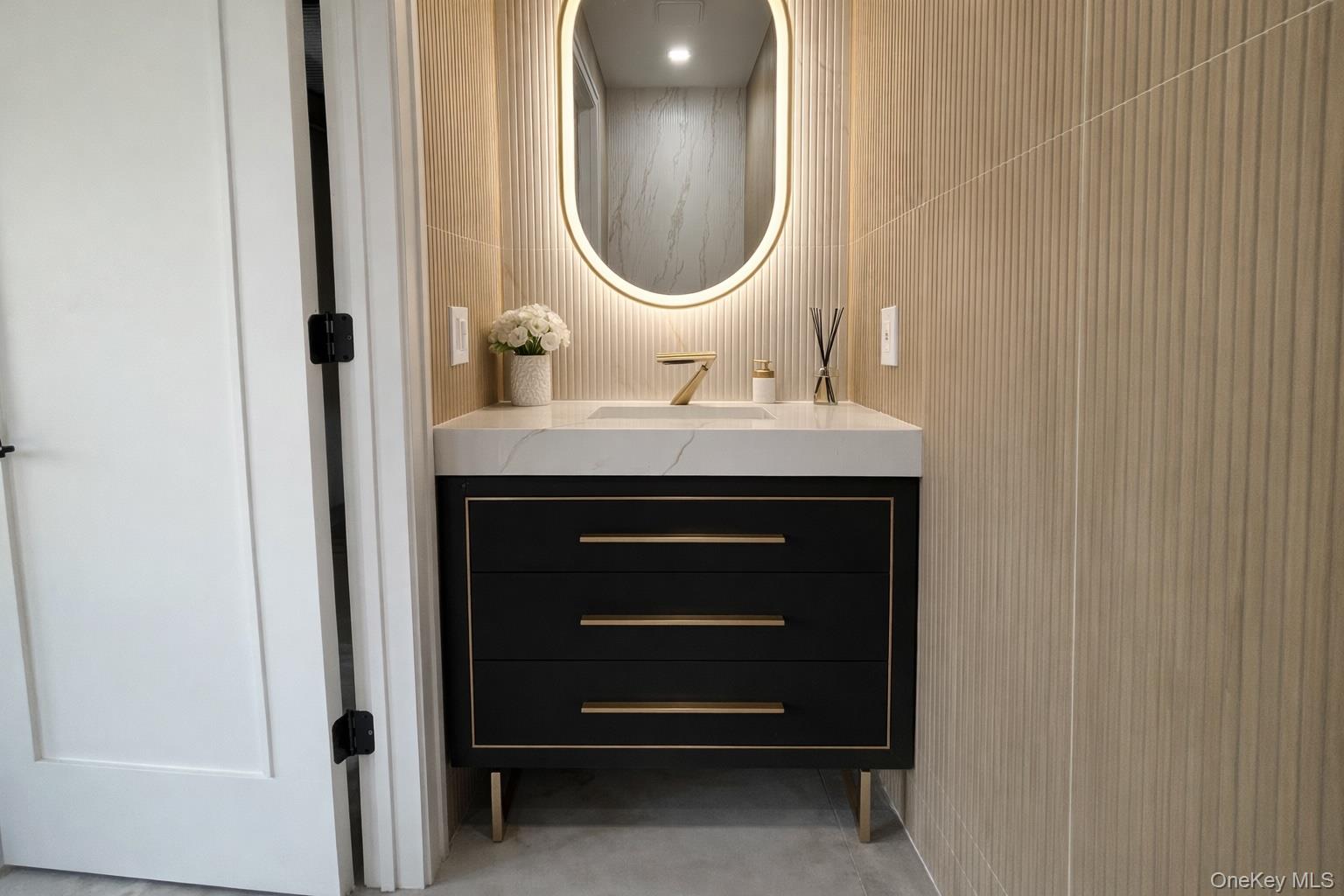 #14 photo, Pettit Drive, Dix Hills , NY 11746