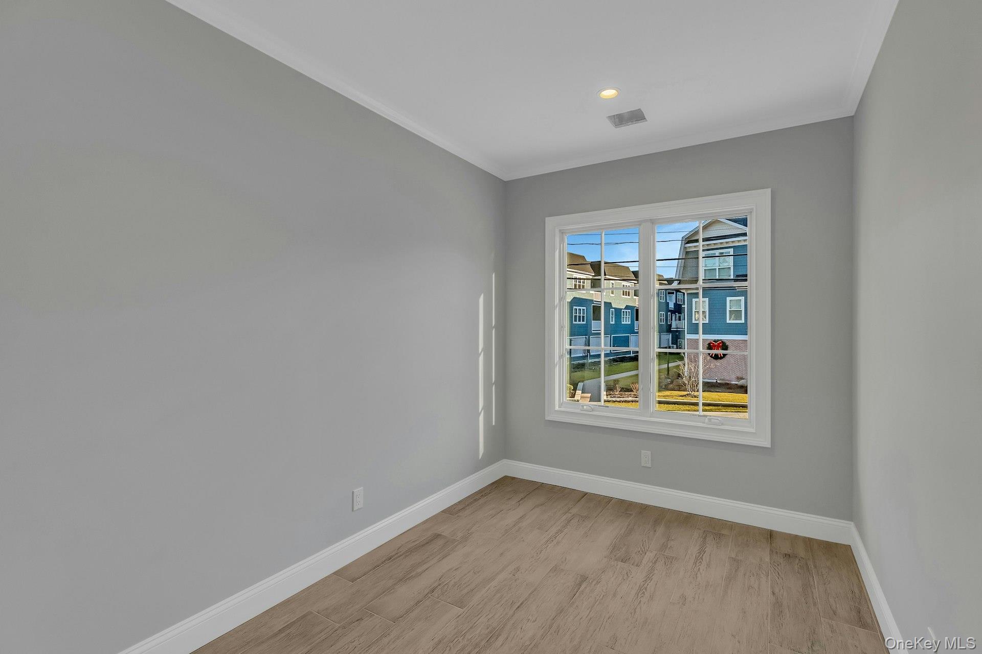 #14 photo, 156 W Broadway, Port Jefferson , NY 11777