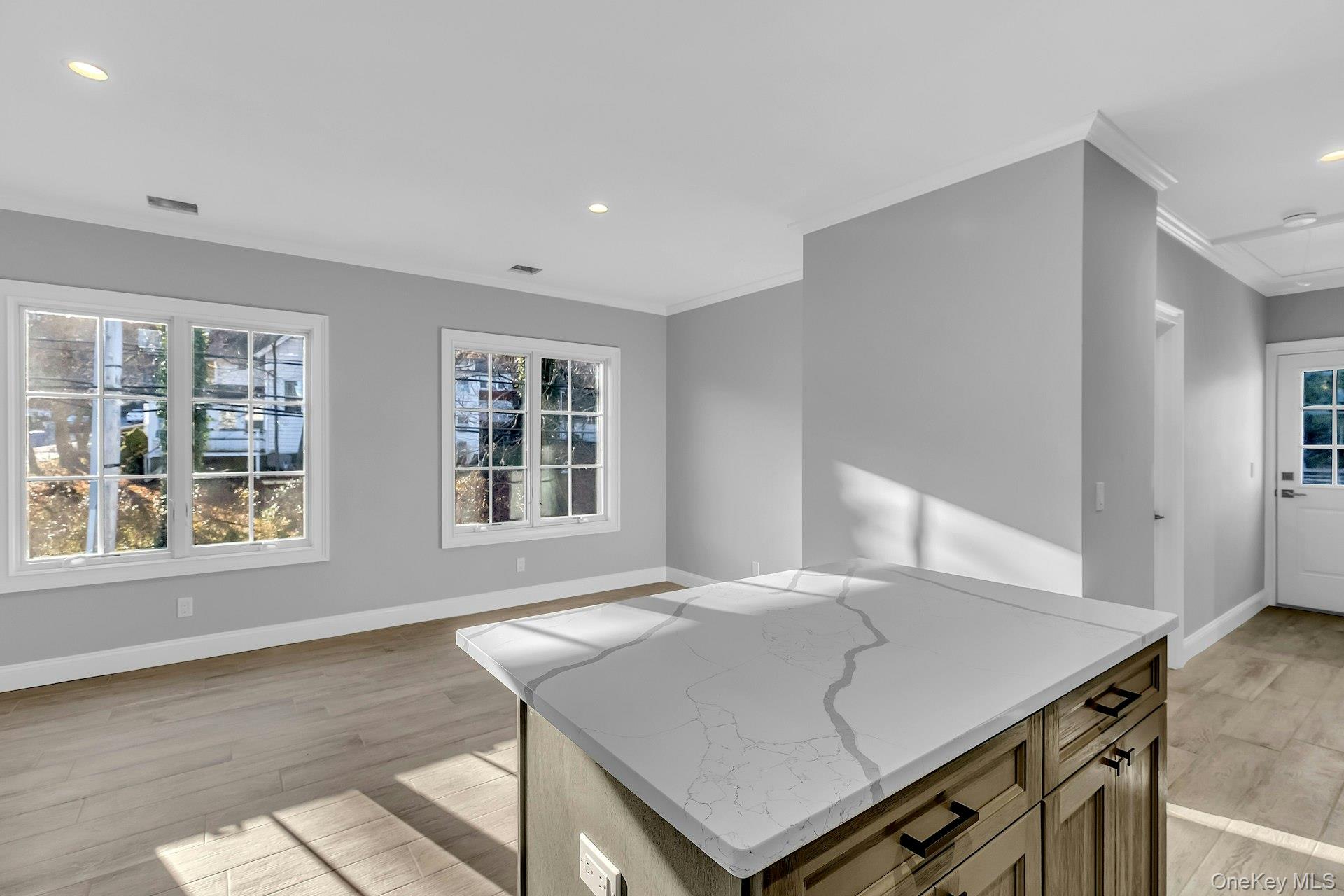 #8 photo, 156 W Broadway, Port Jefferson , NY 11777