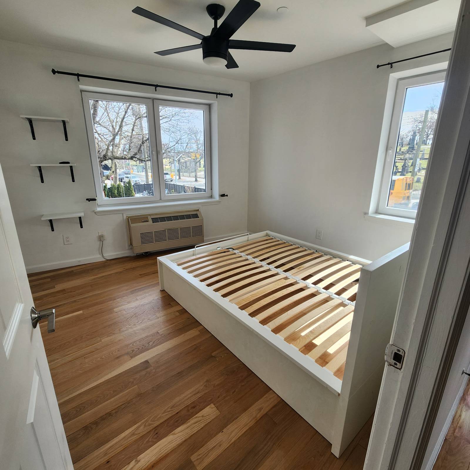 #7 photo, 66-83 70th Street, Middle Village , NY 11379