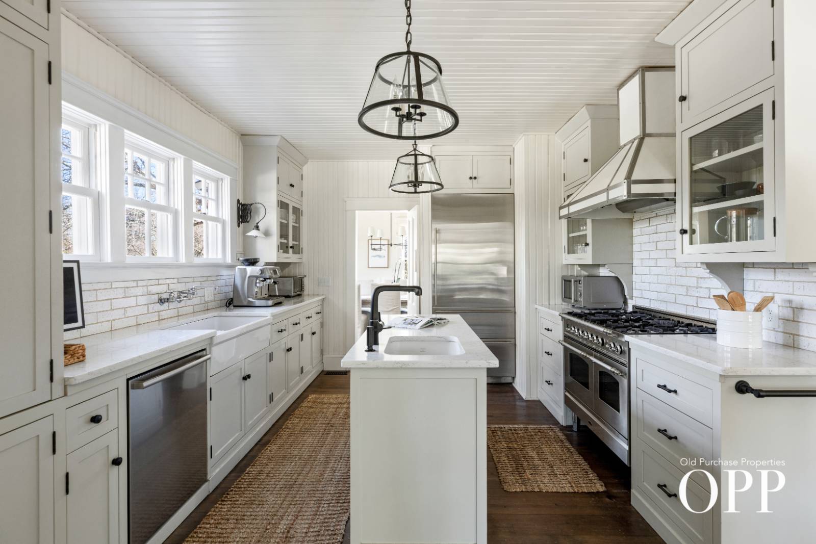 #12 photo, 24 SOUTH HOWELLS PT ROAD, সাফোক কাউন্টি BELLPORT VILLAGE , NY 11713