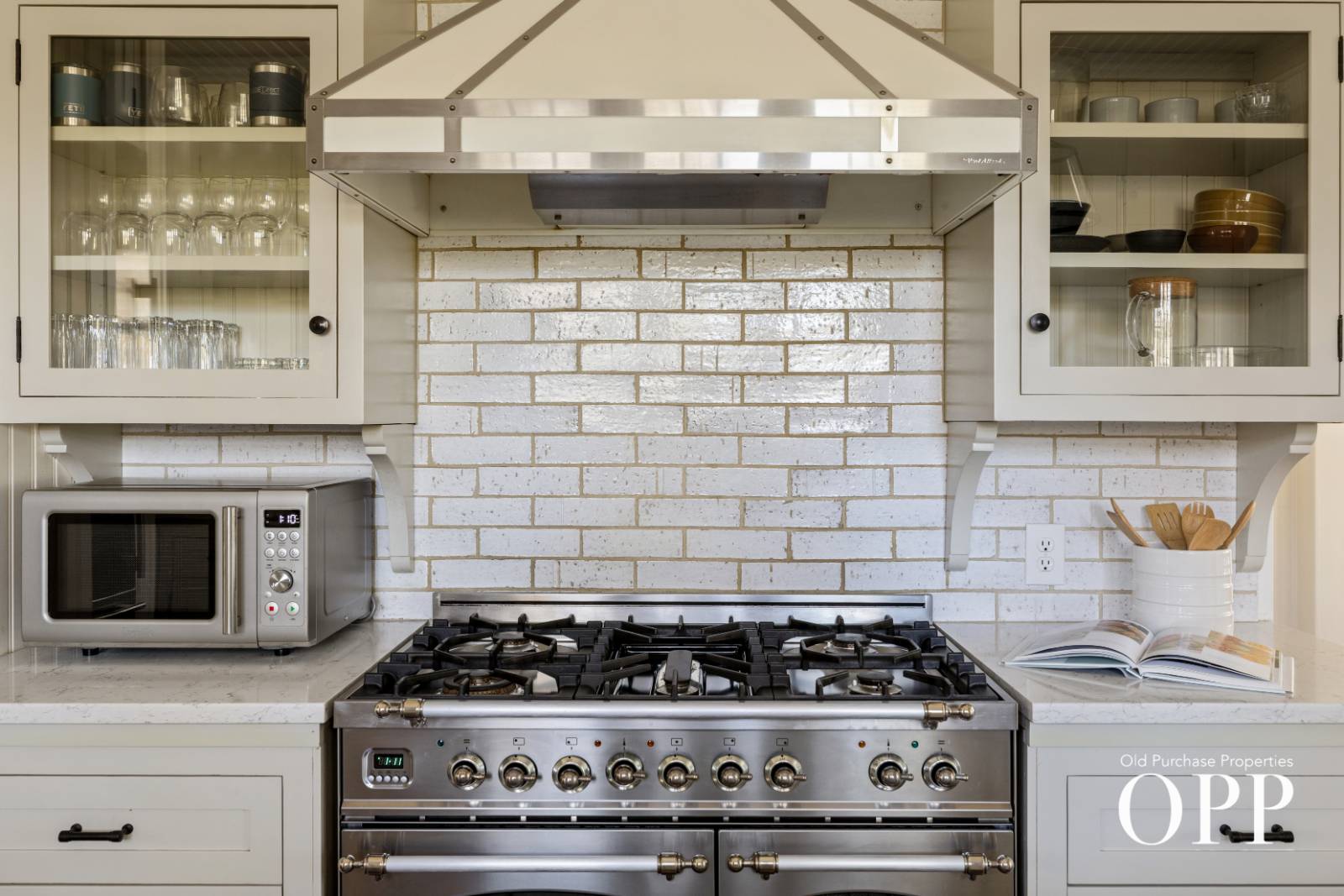 #13 photo, 24 SOUTH HOWELLS PT ROAD, সাফোক কাউন্টি BELLPORT VILLAGE , NY 11713