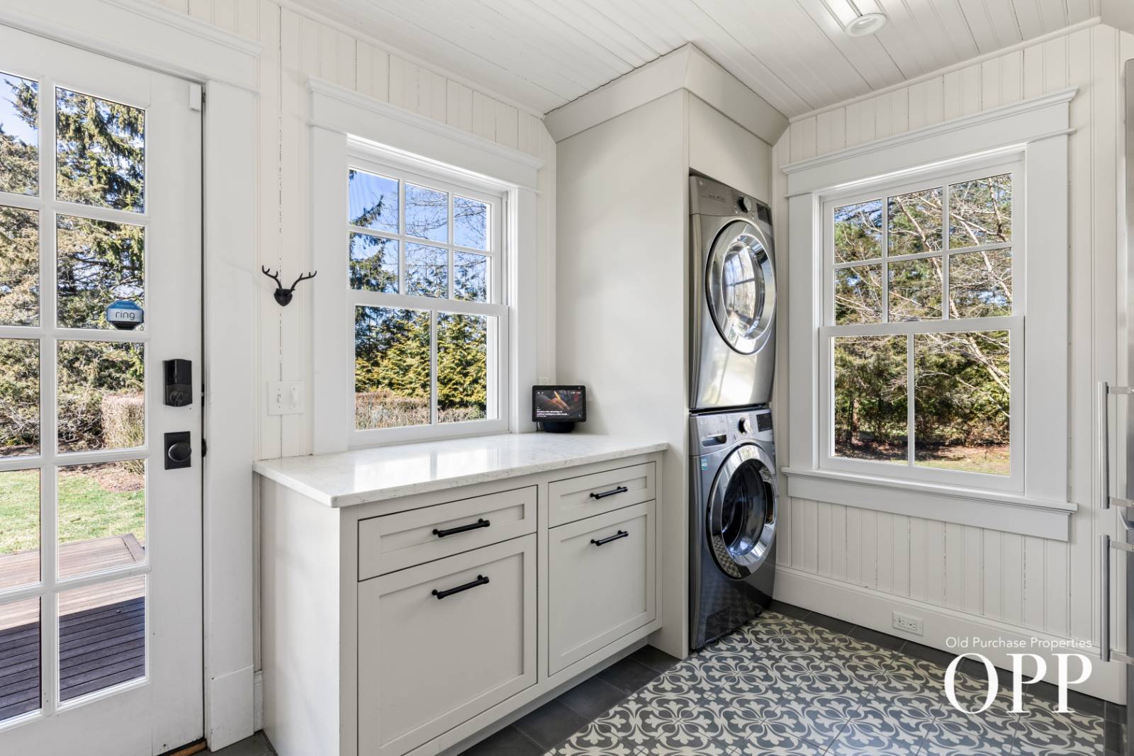 #19 photo, 24 SOUTH HOWELLS PT ROAD, সাফোক কাউন্টি BELLPORT VILLAGE , NY 11713