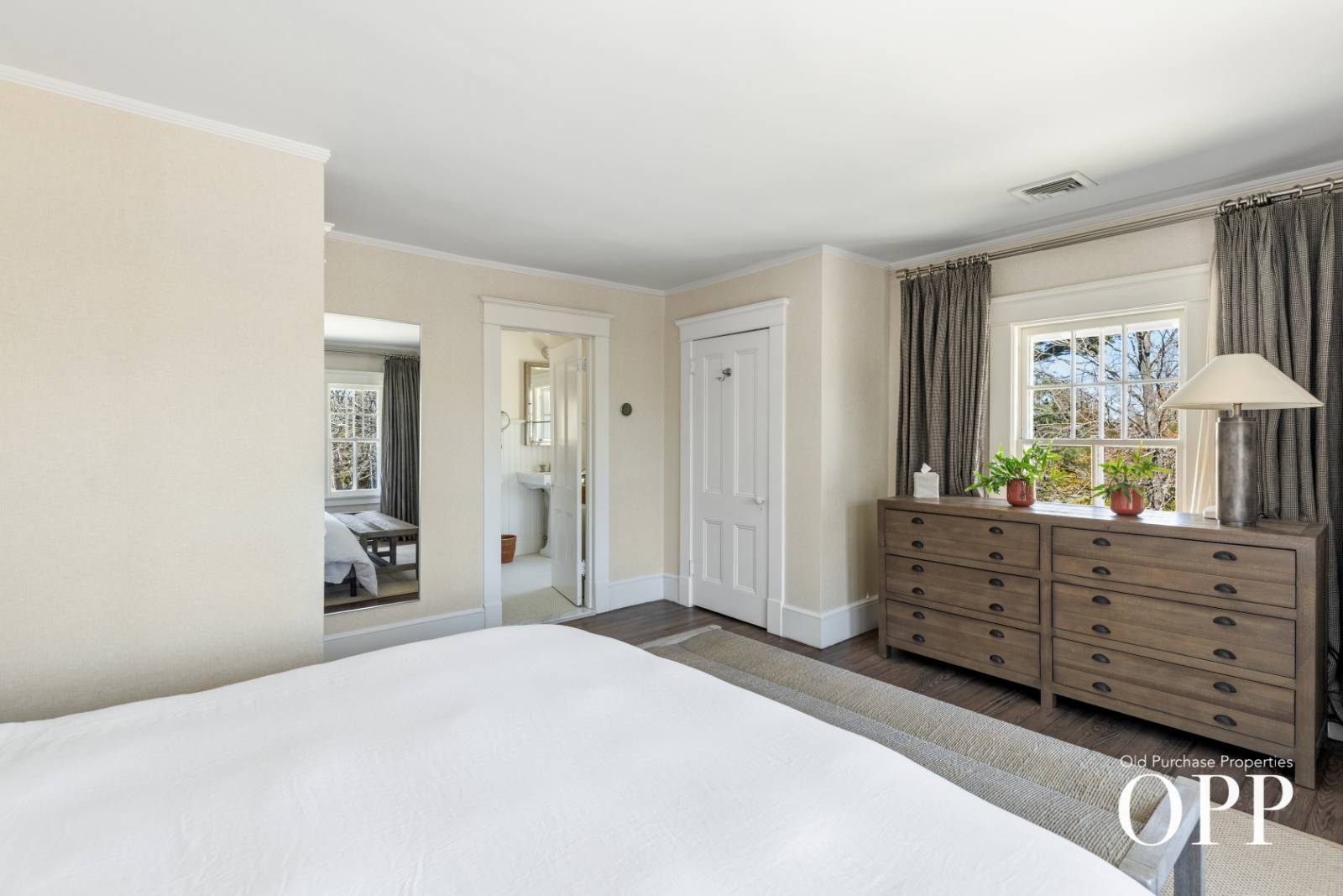 #24 photo, 24 SOUTH HOWELLS PT ROAD, সাফোক কাউন্টি BELLPORT VILLAGE , NY 11713