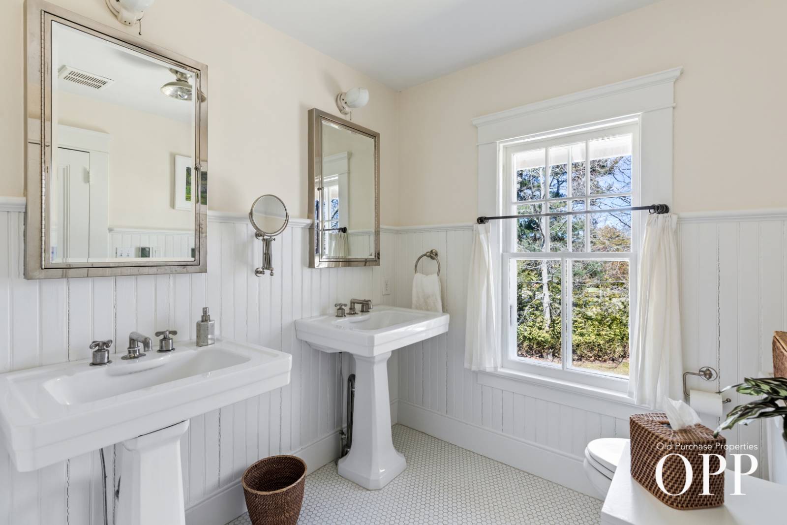 #25 photo, 24 SOUTH HOWELLS PT ROAD, সাফোক কাউন্টি BELLPORT VILLAGE , NY 11713