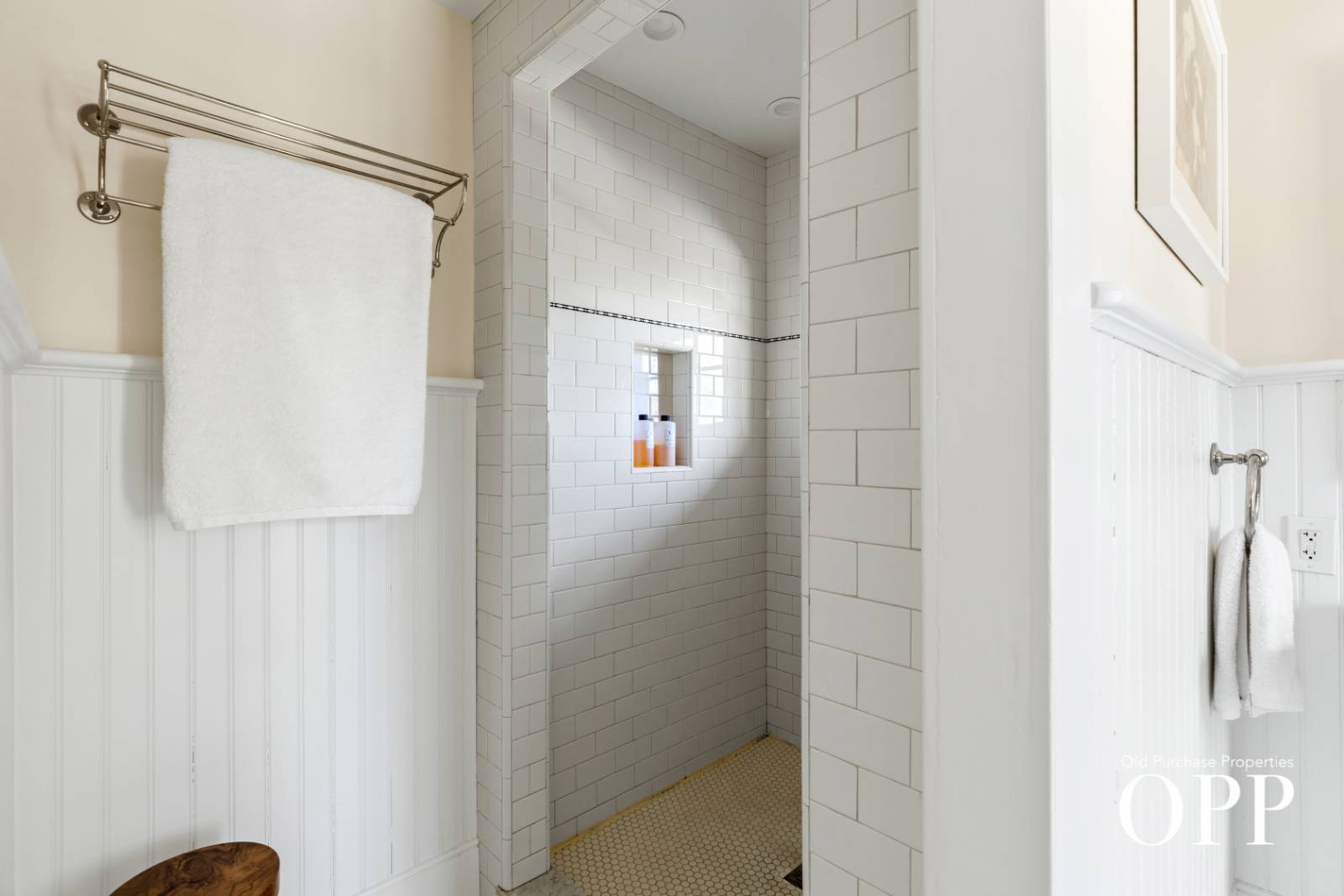 #26 photo, 24 SOUTH HOWELLS PT ROAD, সাফোক কাউন্টি BELLPORT VILLAGE , NY 11713