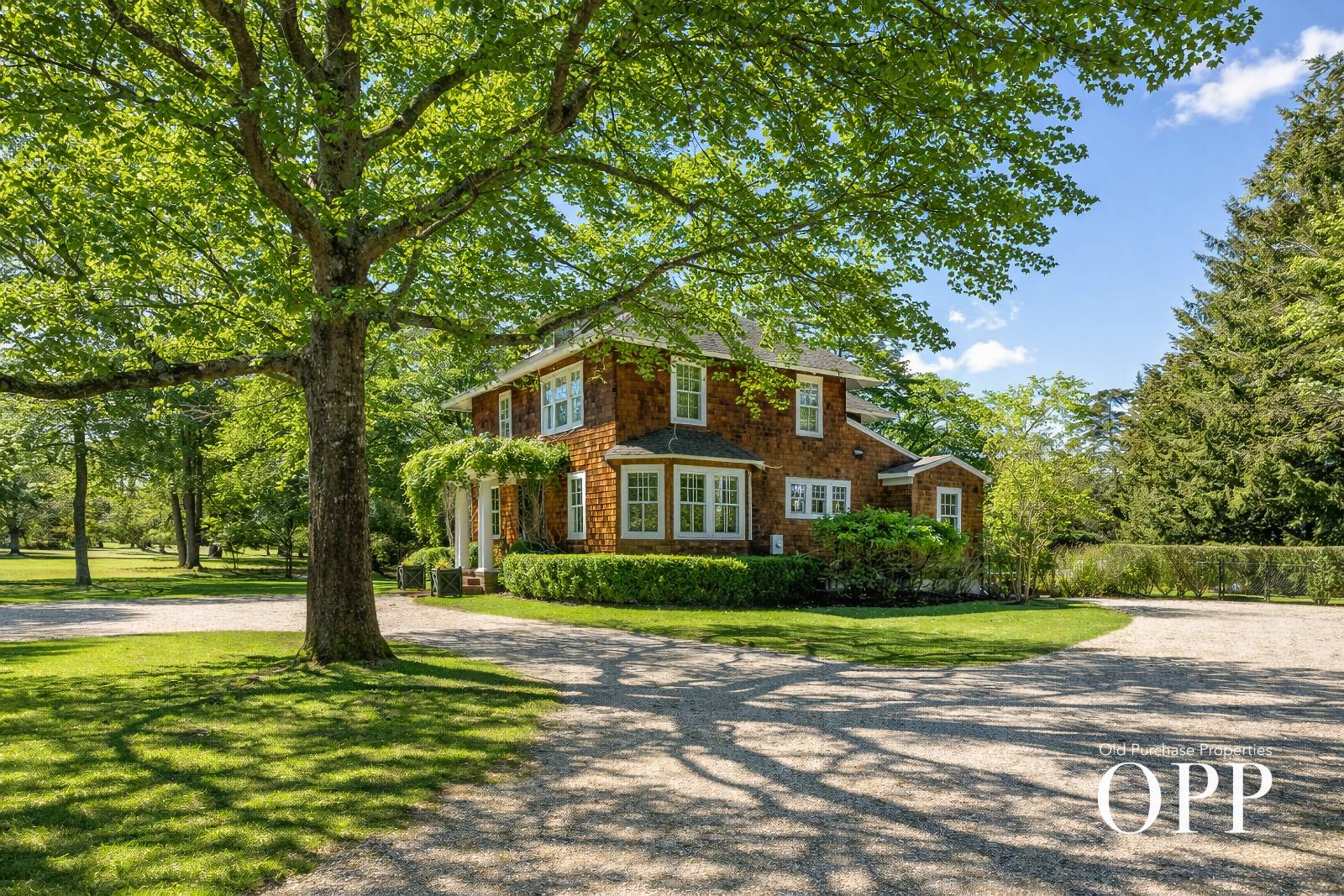 #33 photo, 24 SOUTH HOWELLS PT ROAD, সাফোক কাউন্টি BELLPORT VILLAGE , NY 11713