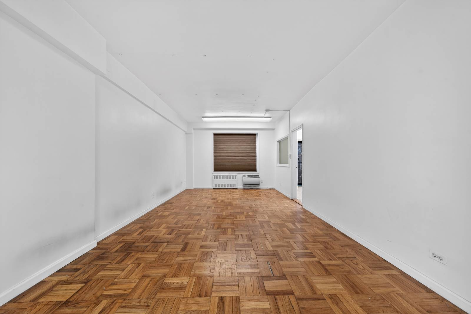 #3 photo, 142-05 Roosevelt Ave, Suite 134, Flushing , NY 11354