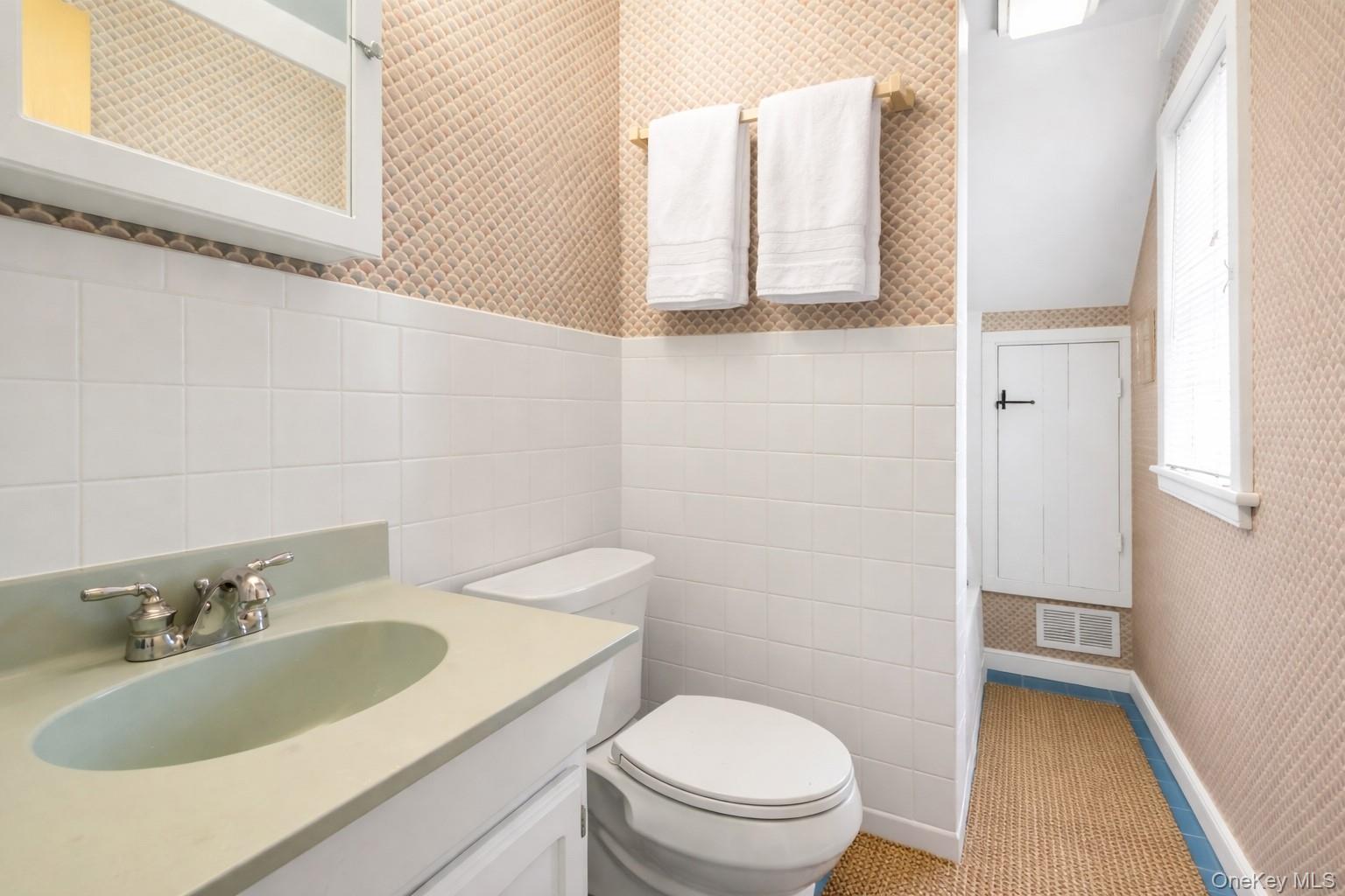 #16 photo, 5050 Pequash Avenue, Саффолк ‖ Cutchogue , NY 11935