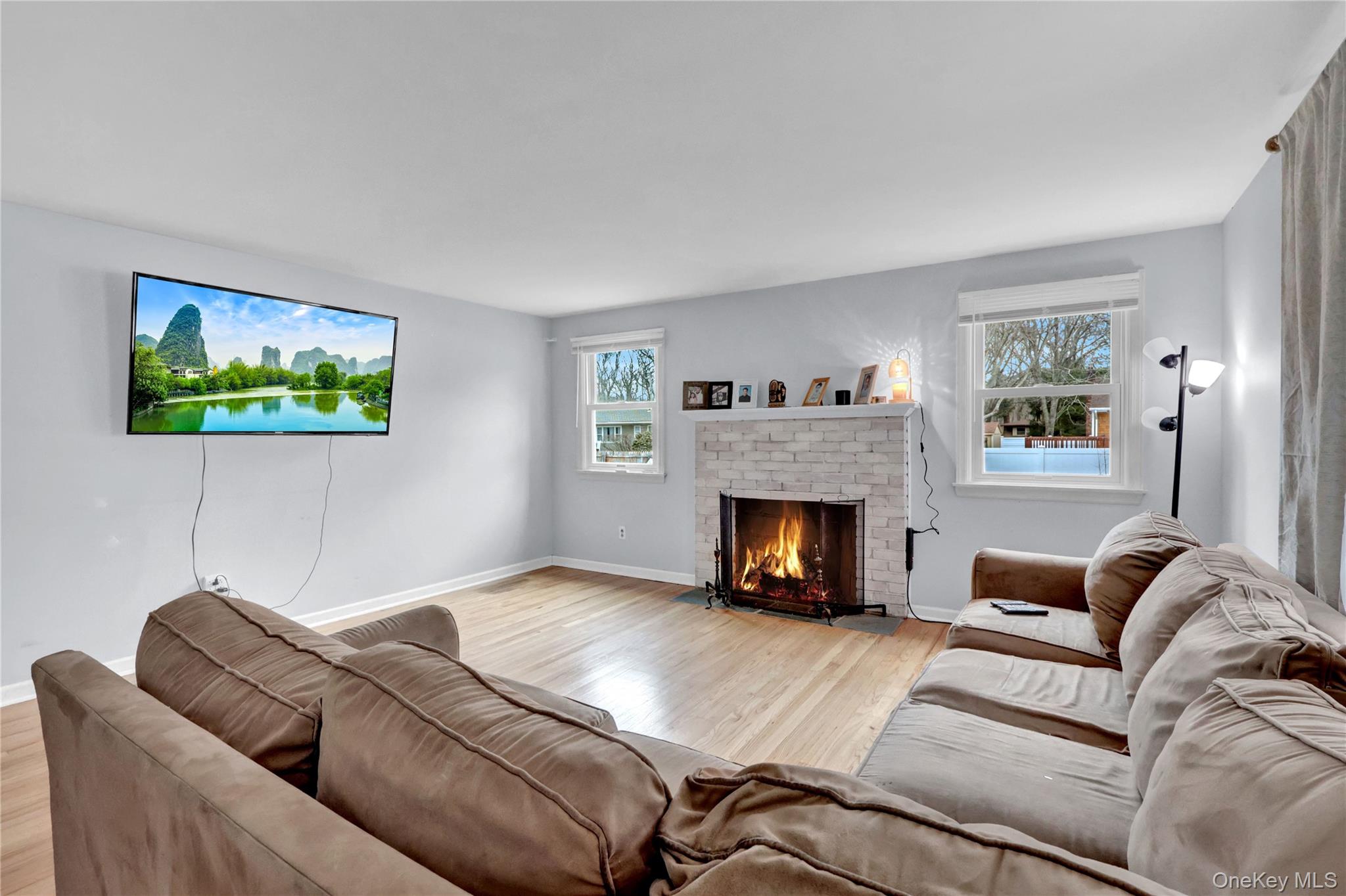 #4 photo, 187 Hot Water Street, Manorville , NY 11949