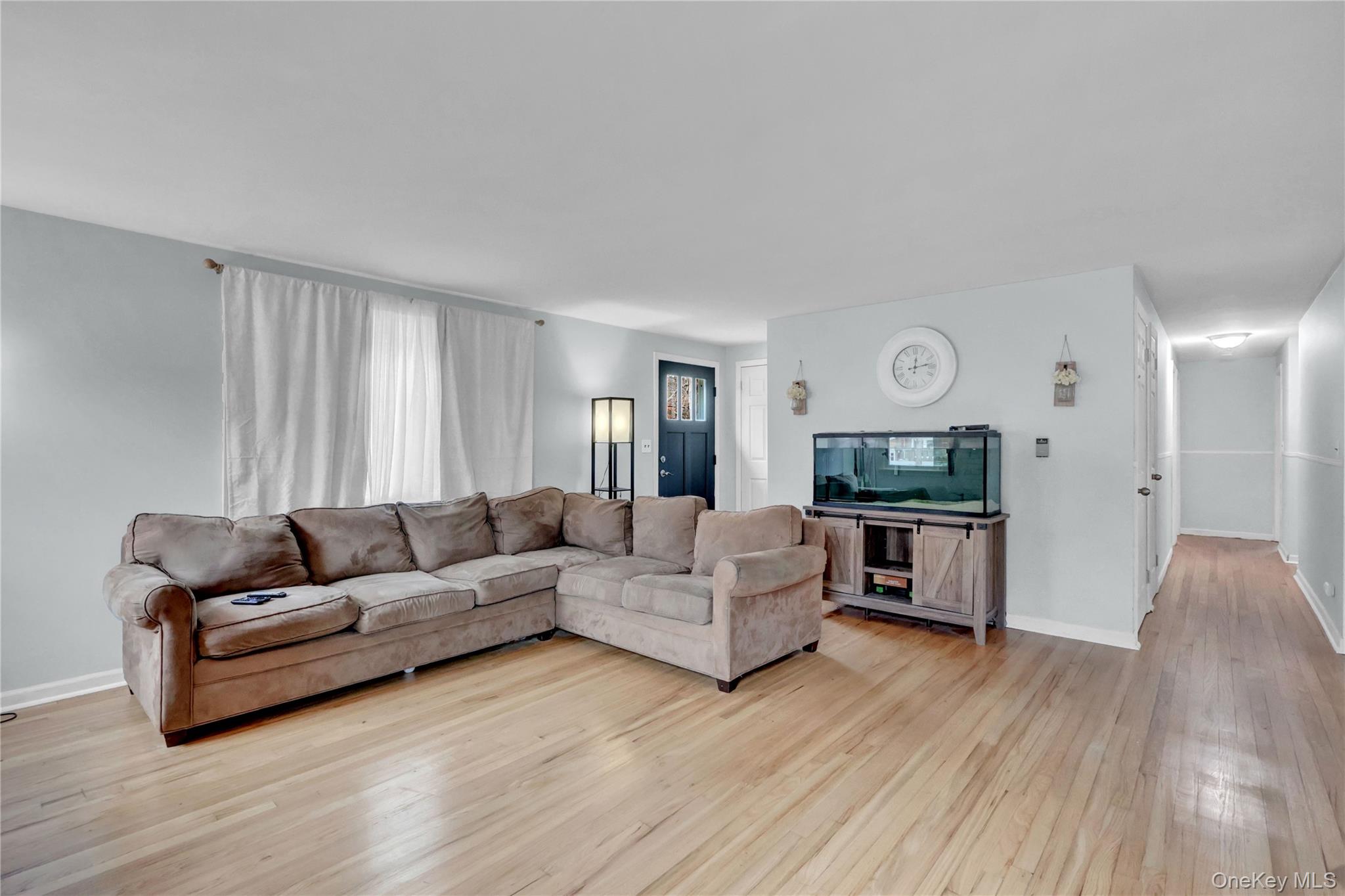 #5 photo, 187 Hot Water Street, Manorville , NY 11949