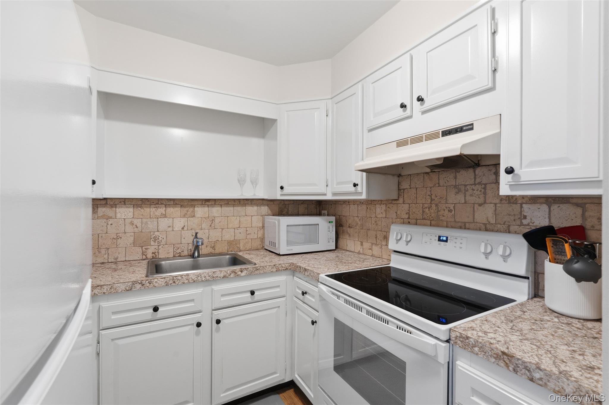 #11 photo, 10 Wild Oaks Road, Goldens Bridge , NY 10526