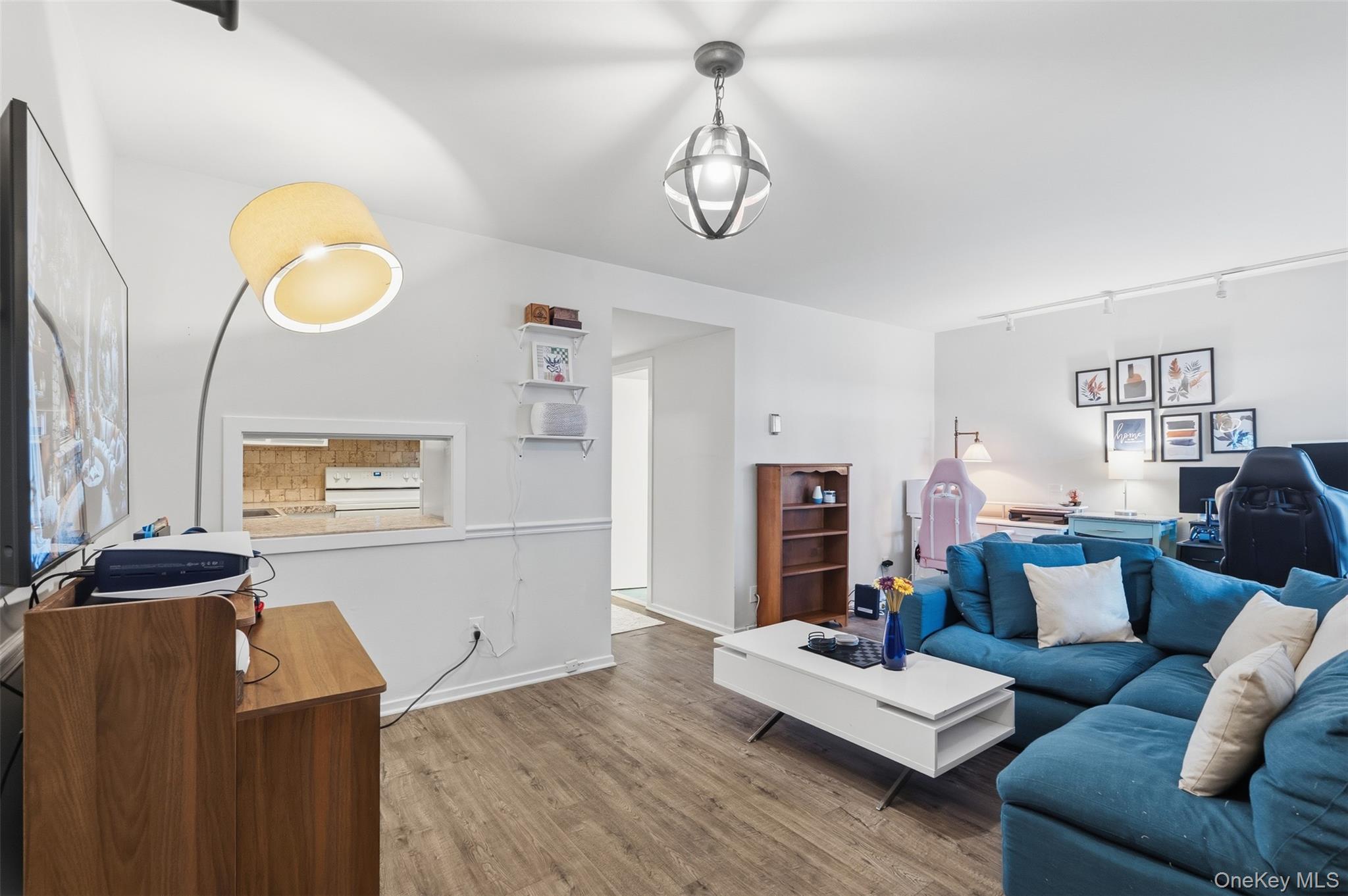 #4 photo, 10 Wild Oaks Road, Goldens Bridge , NY 10526