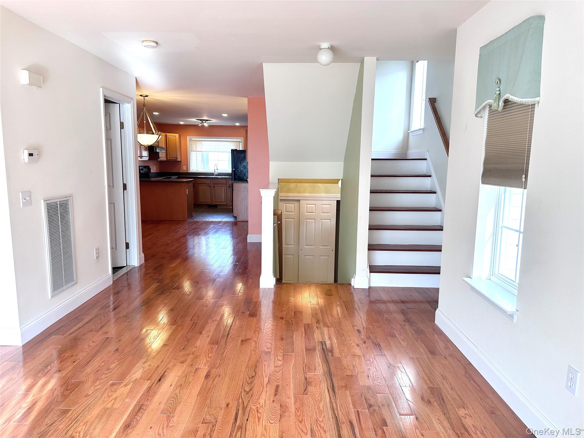 #7 photo, 4806 RIDGECREST Drive, Wappingers Falls , NY 12590