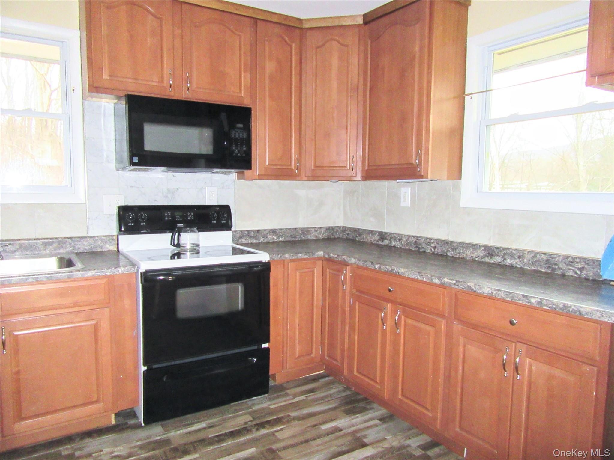 #4 photo, 18 Station Road, Salisbury Mills , NY 12577