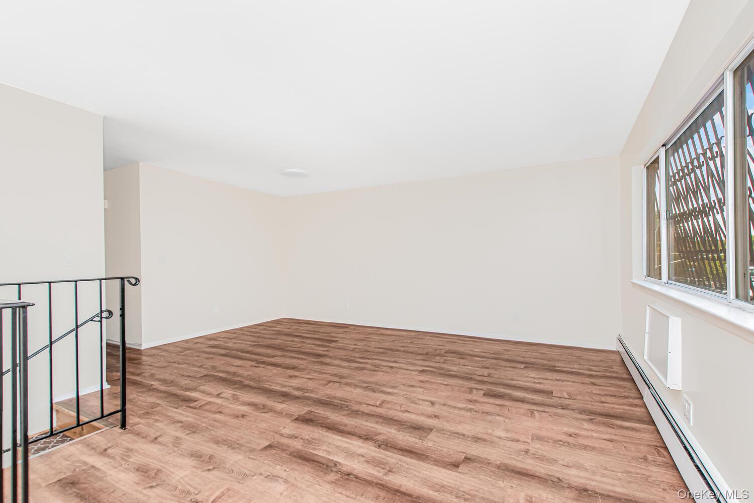 #5 photo, 162 Ellery Street, Brooklyn , NY 11206