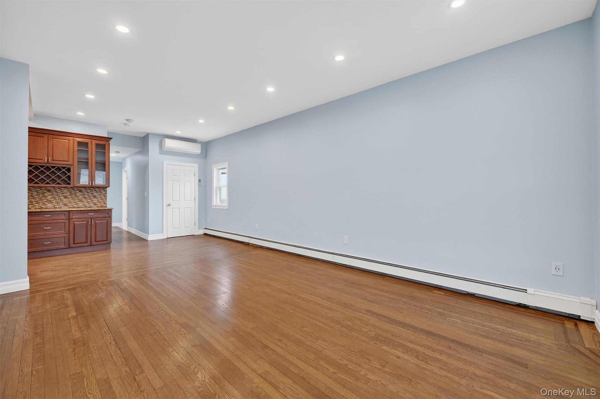 #3 photo, 92 Kimball Avenue, Yonkers , NY 10704