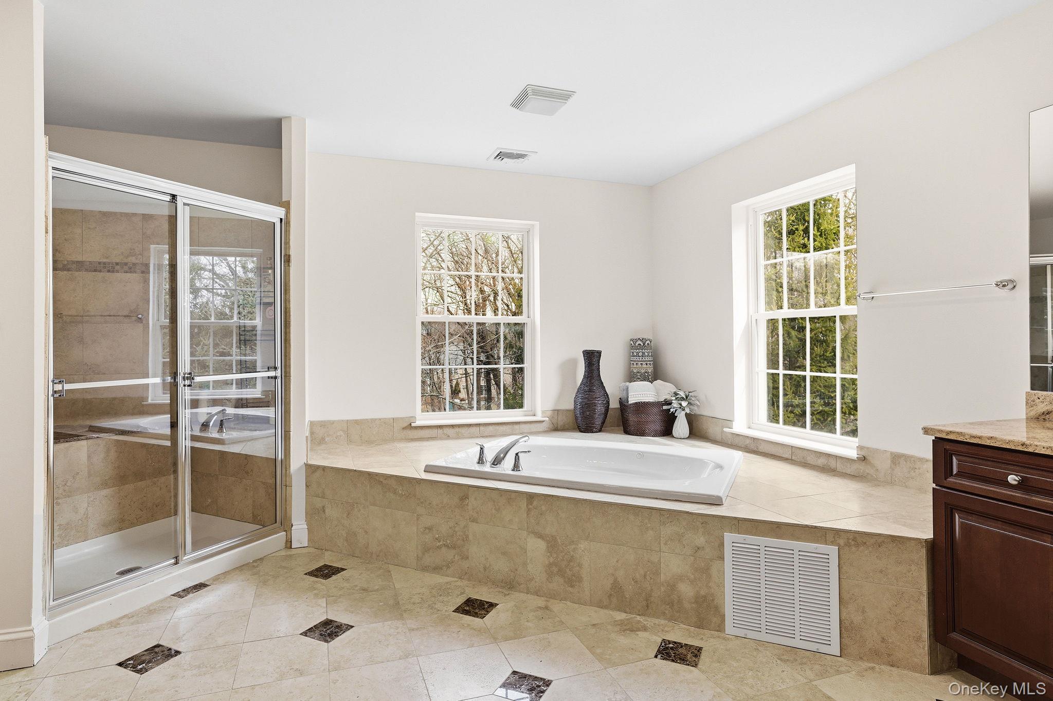 #19 photo, 5 Morning View Court, Chappaqua , NY 10514