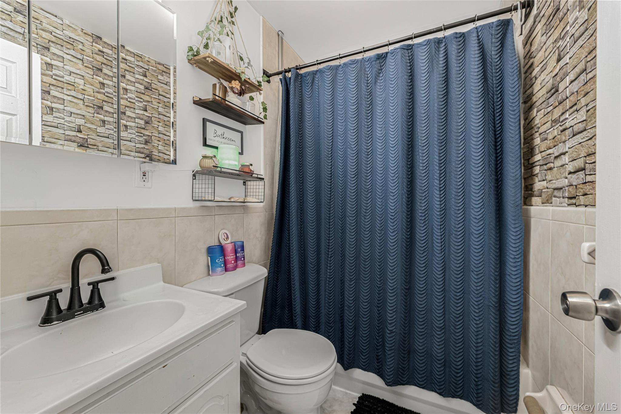 #19 photo, 244 Prentiss Avenue, Bronx , NY 10465