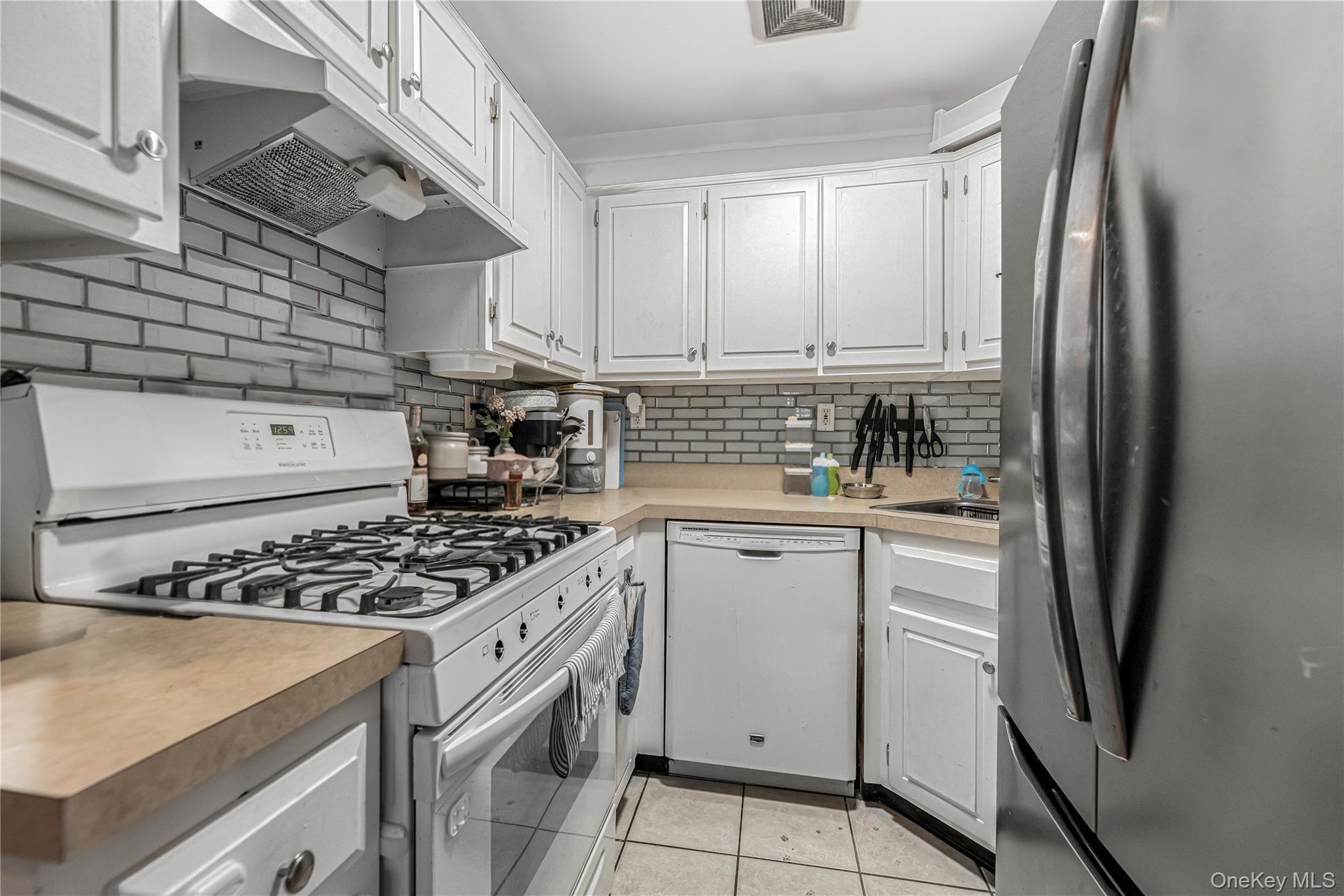 #20 photo, 244 Prentiss Avenue, Bronx , NY 10465