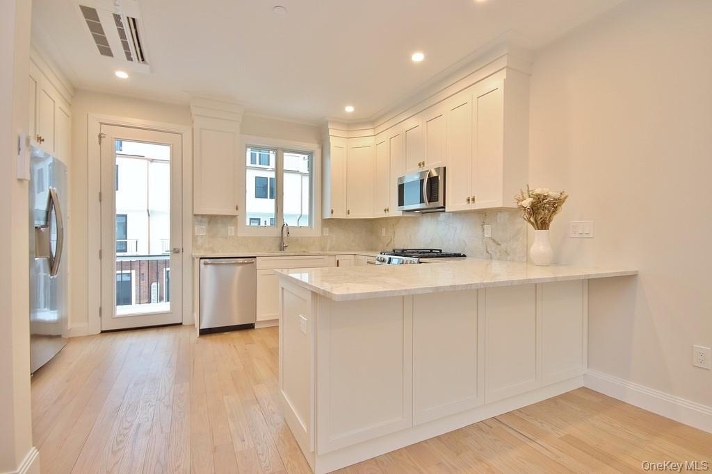 #4 photo, 34 Andrews Lane, Sleepy Hollow , NY 10591