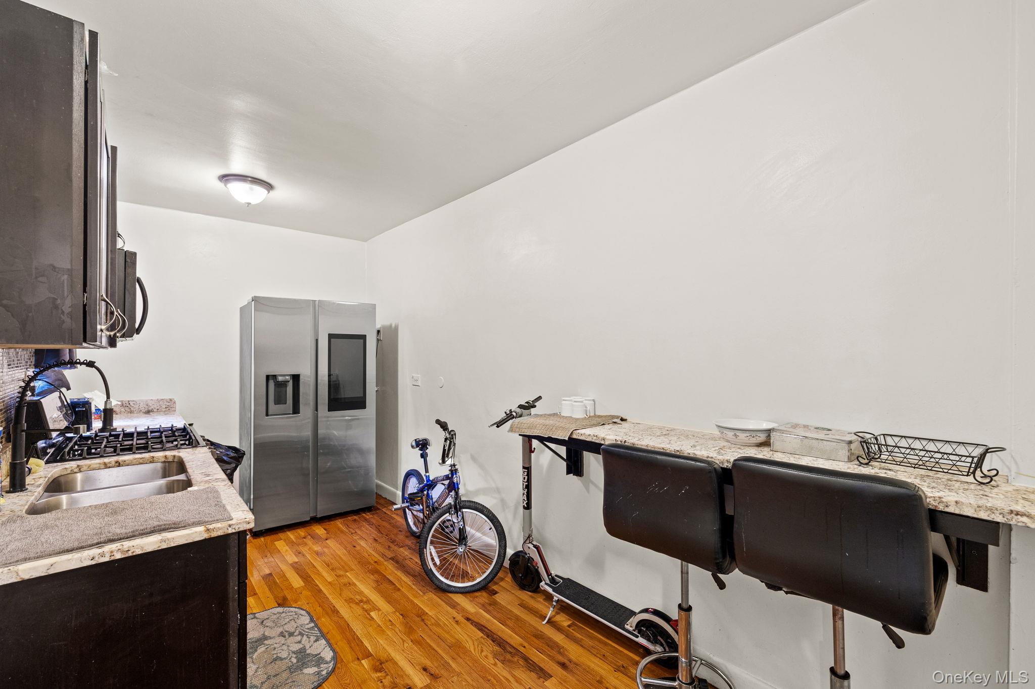 #6 photo, 2105 Wallace Avenue, Bronx , NY 10462