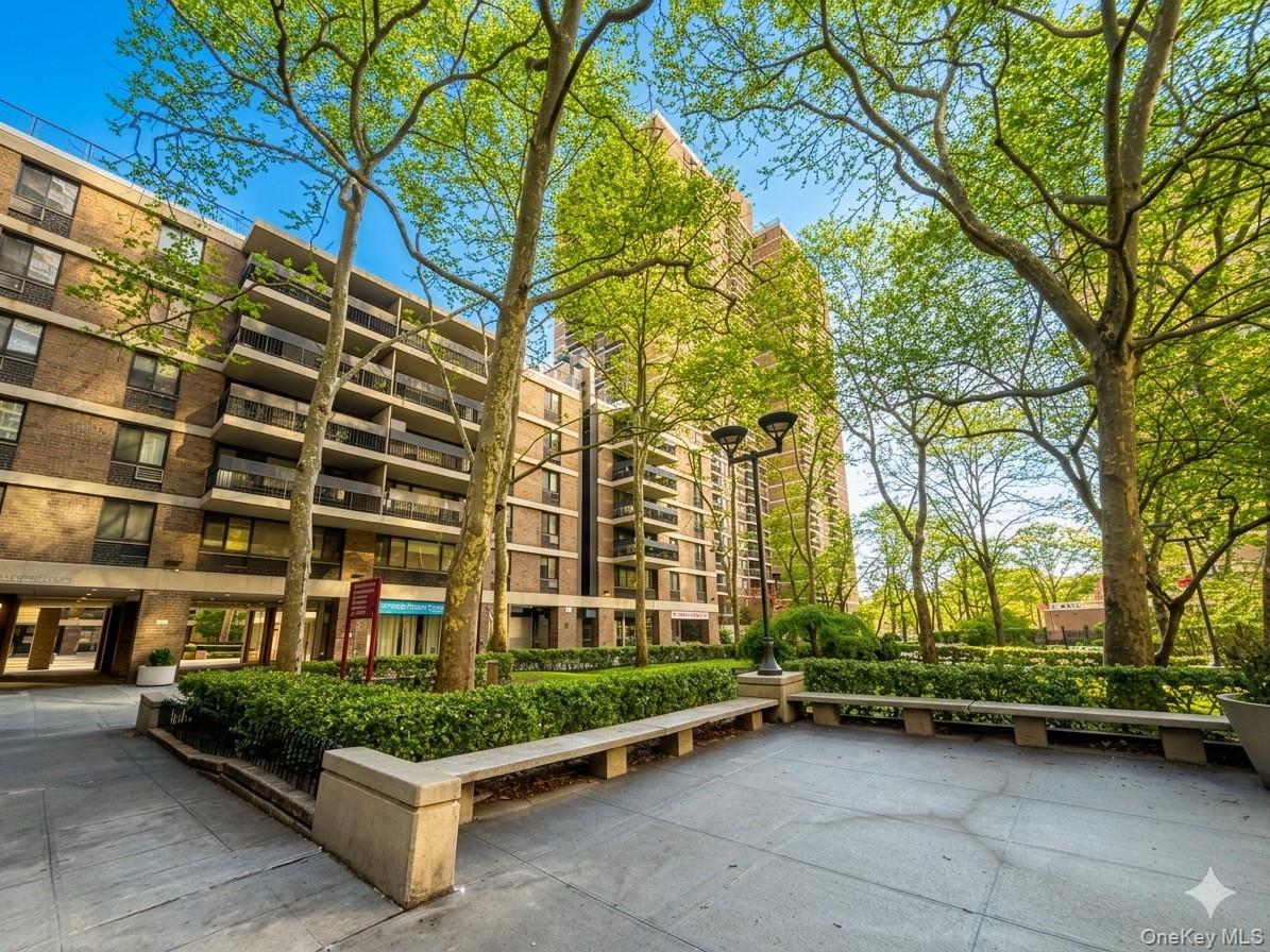 #13 photo, 77 Fulton Street, New York (Manhattan) , NY 10038