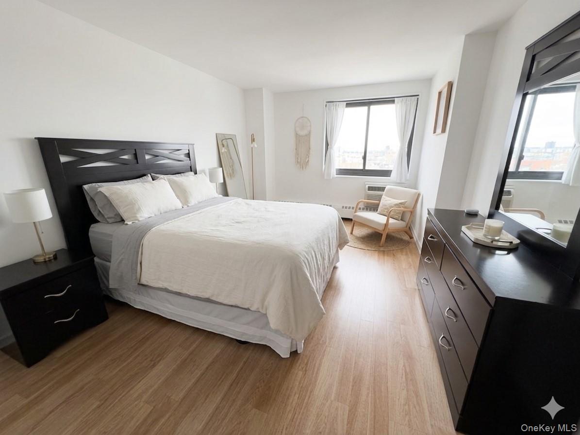 #8 photo, 77 Fulton Street, New York (Manhattan) , NY 10038