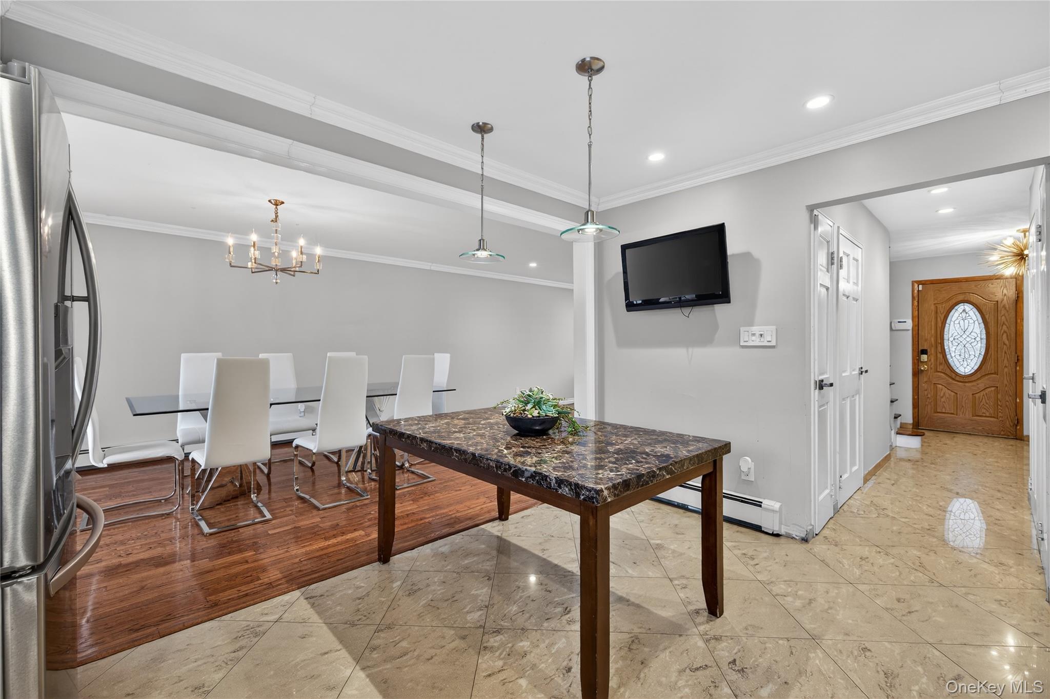 #10 photo, 11 Dorchester Drive, सफ़ोक काउंटी Coram , NY 11727