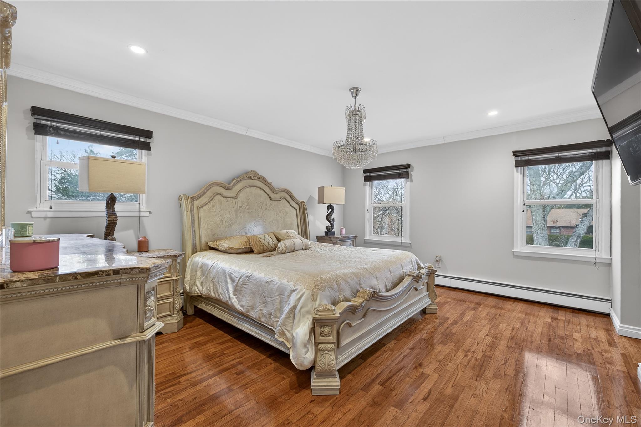 #20 photo, 11 Dorchester Drive, सफ़ोक काउंटी Coram , NY 11727