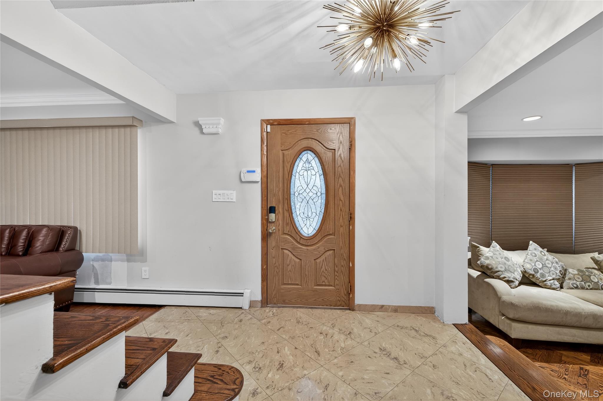 #3 photo, 11 Dorchester Drive, सफ़ोक काउंटी Coram , NY 11727