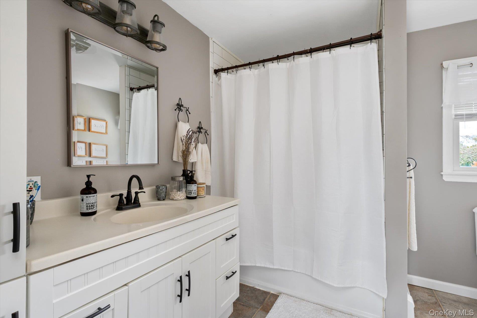 #20 photo, 3585 Amherst Drive, 長島 Wantagh , NY 11793