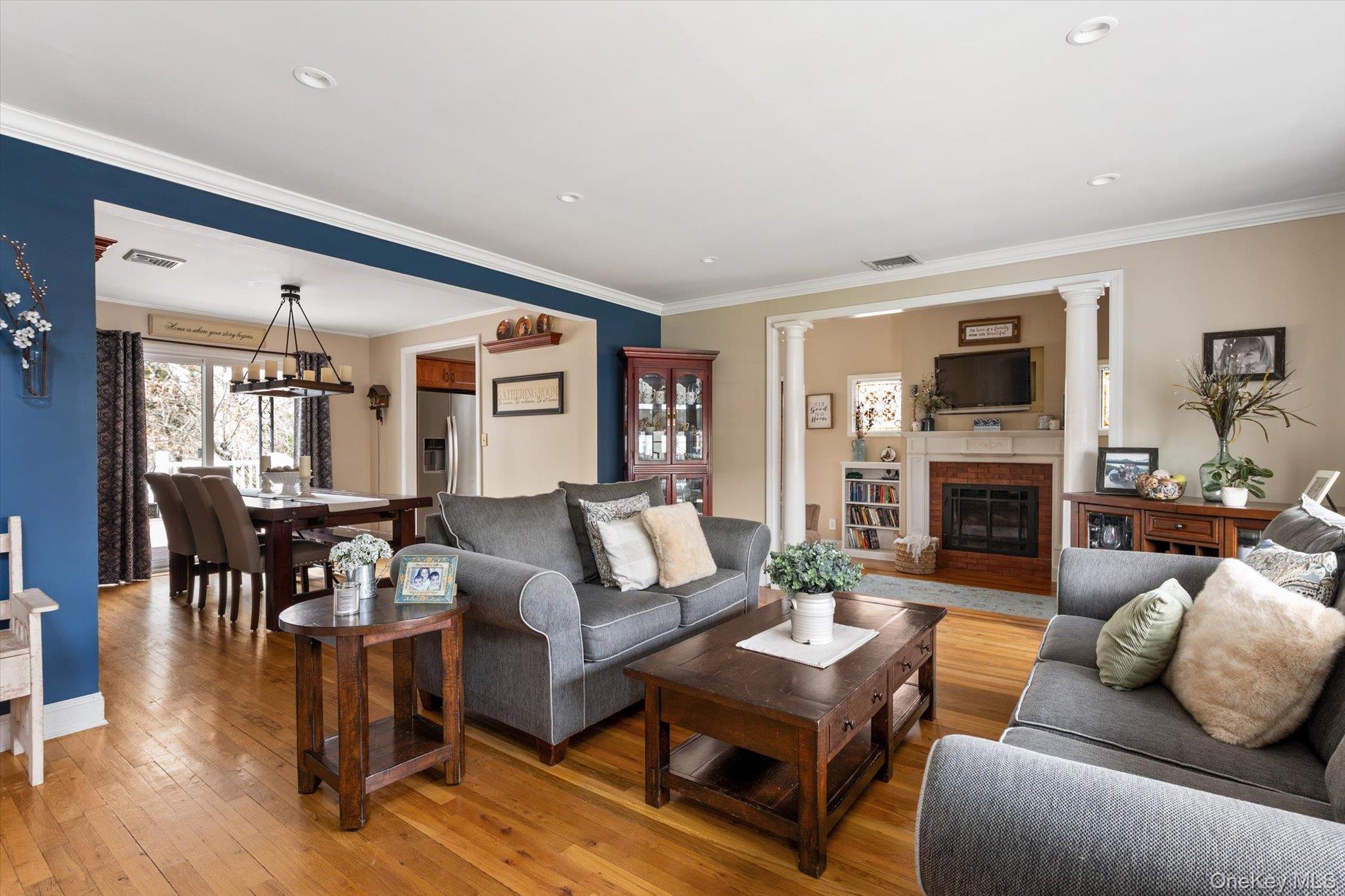 #4 photo, 3585 Amherst Drive, 長島 Wantagh , NY 11793