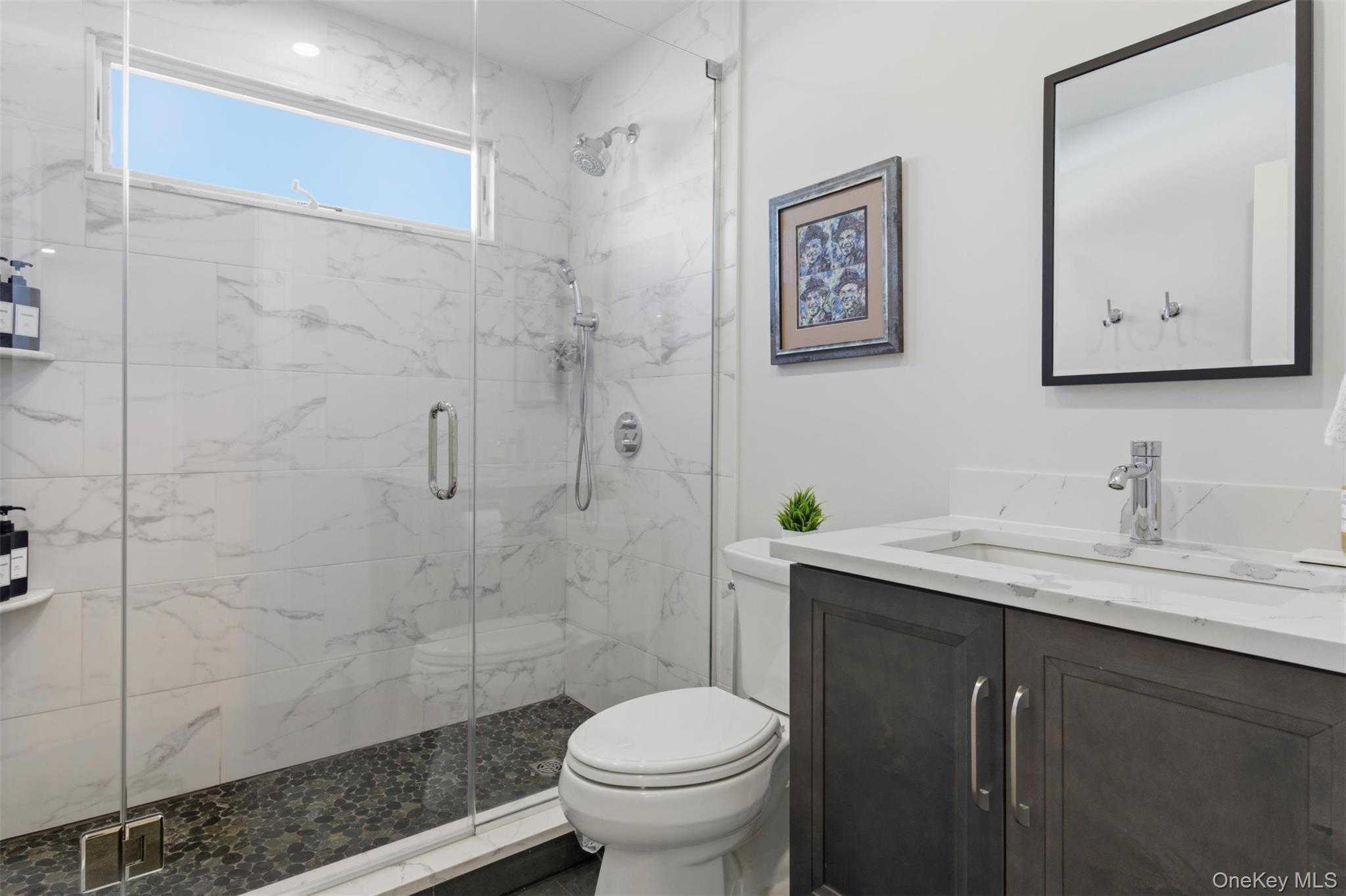 #13 photo, 205 4th Street, সাফোক কাউন্টি East Northport , NY 11731