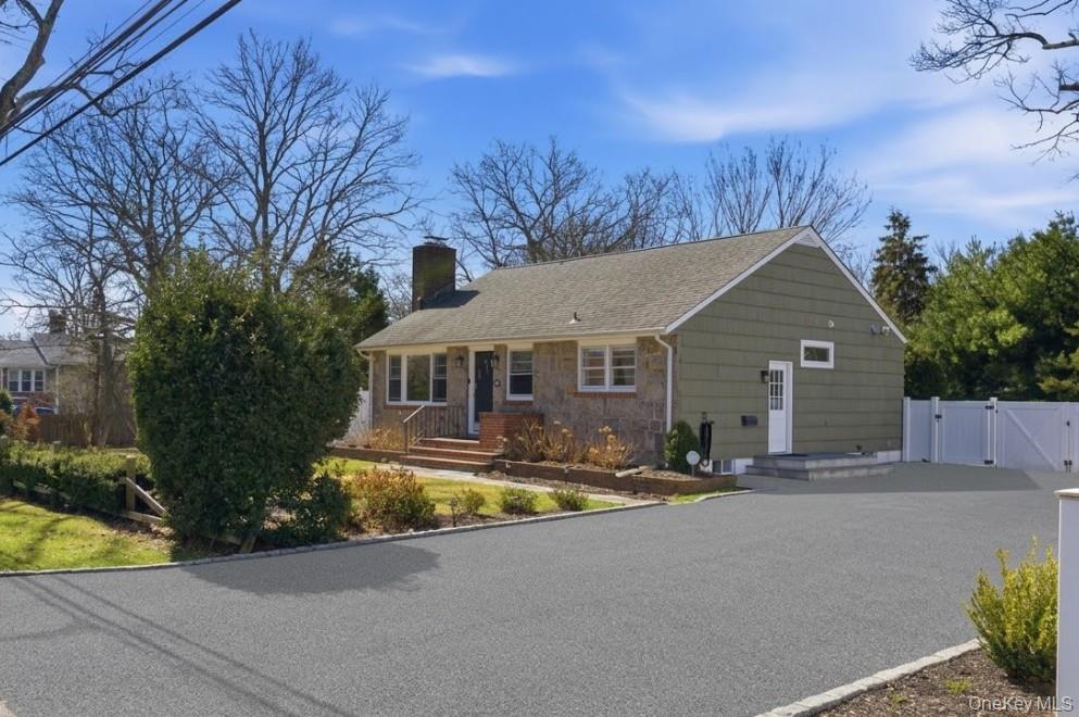 #2 photo, 205 4th Street, East Northport , NY 11731