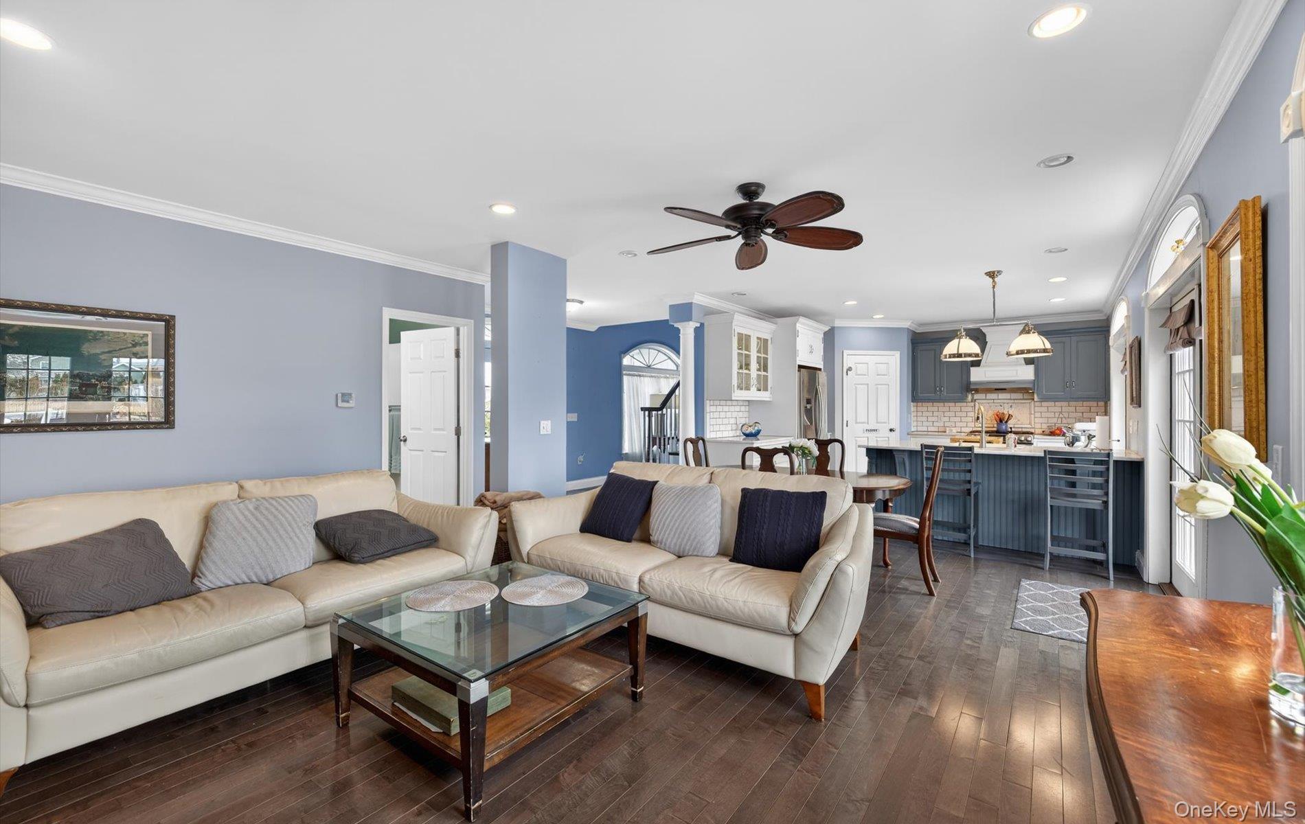 #14 photo, 108 Awixa Avenue, सफ़ोक काउंटी Bay Shore , NY 11706