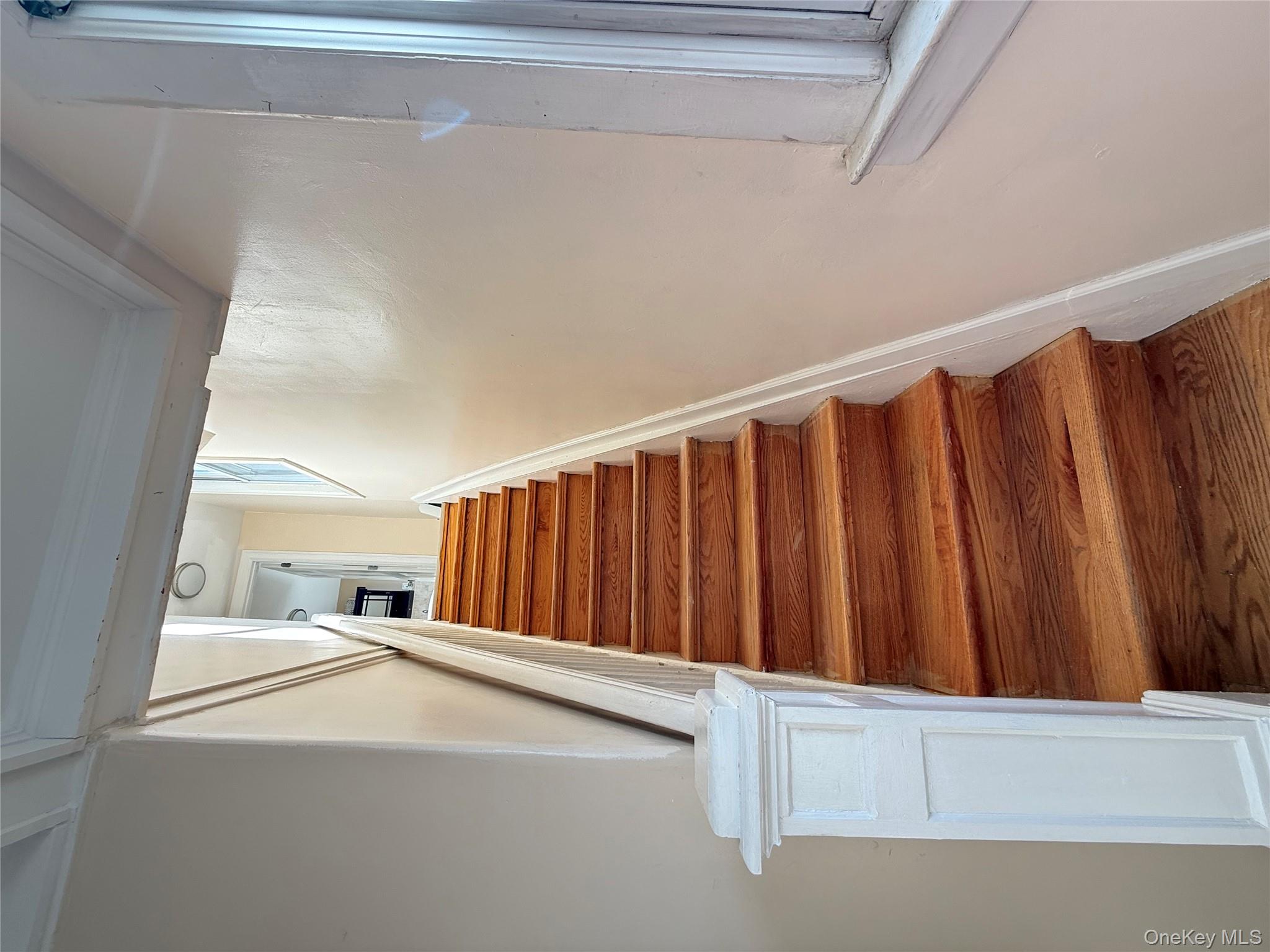 #4 photo, 610 Laurelton Boulevard, Long Beach , NY 11561