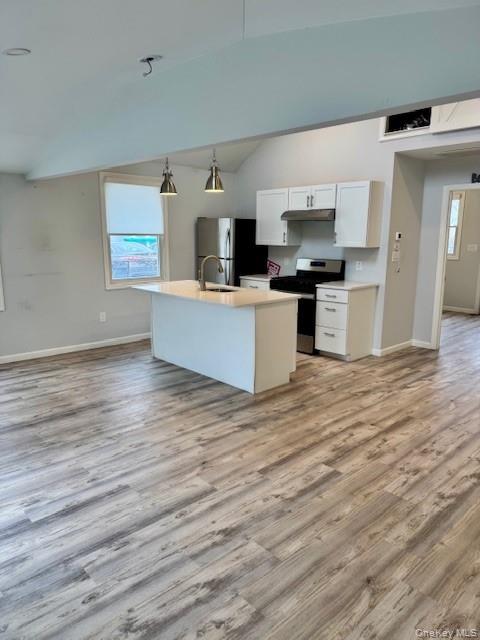 #3 photo, 9 Greenwich Avenue, Bayville , NY 11709