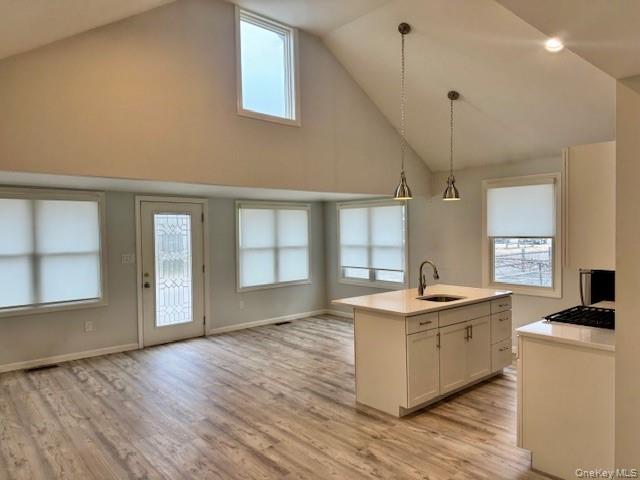 #4 photo, 9 Greenwich Avenue, Bayville , NY 11709