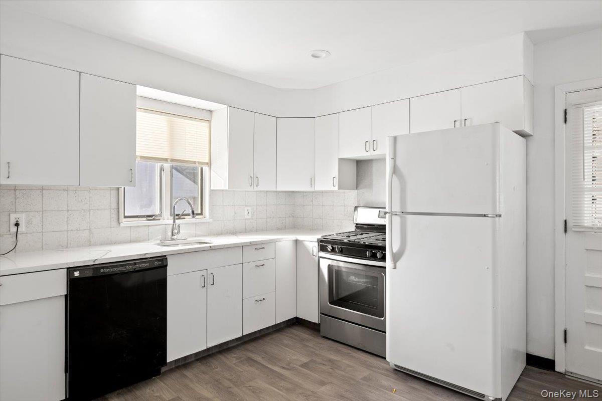 #10 photo, 119 S 6th Street, Bethpage , NY 11714