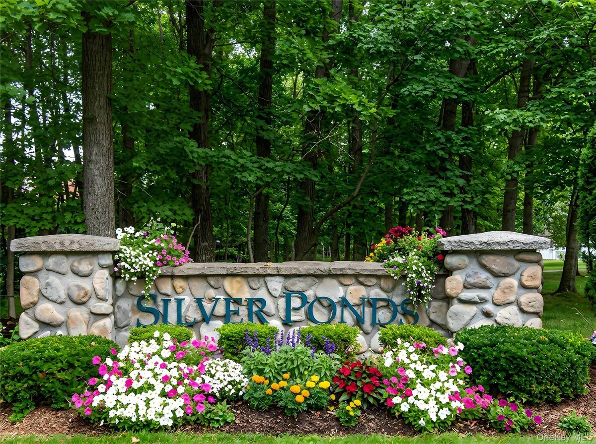 #1 photo, 359 Colonial Circle, Manorville , NY 11949