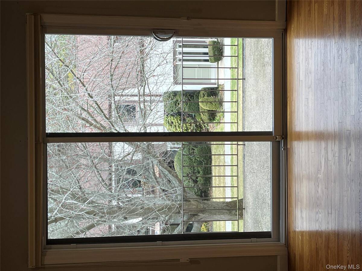 #4 photo, 77 Richmond Boulevard, #4A, Ronkonkoma , NY 11779