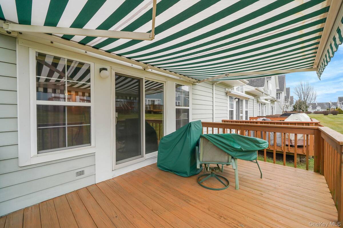 #26 photo, 18 Summerfield Circle, Central Islip , NY 11722